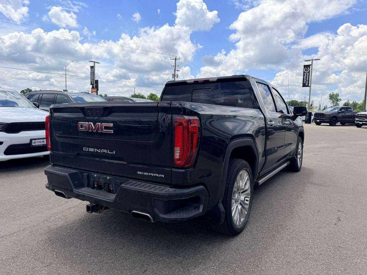 2020 GMC Sierra 1500 4WD Crew Cab 147  Denali Photo