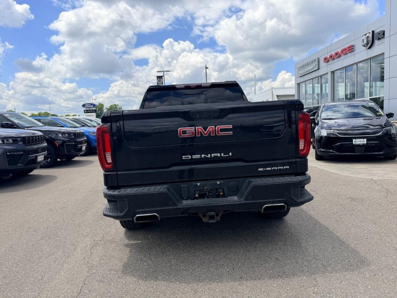 2020 GMC Sierra 1500 4WD Crew Cab 147  Denali Photo