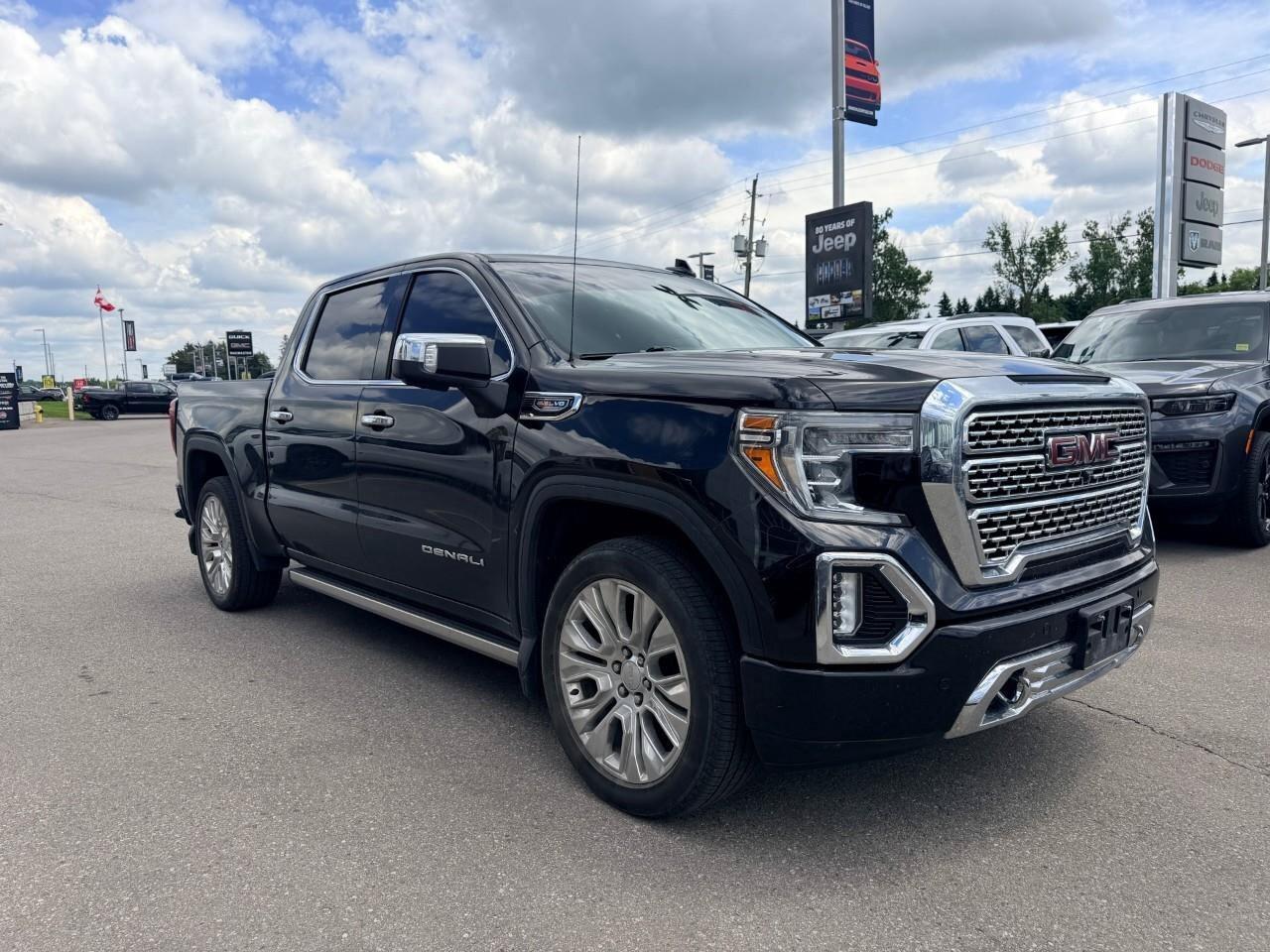 2020 GMC Sierra 1500 4WD Crew Cab 147  Denali Photo