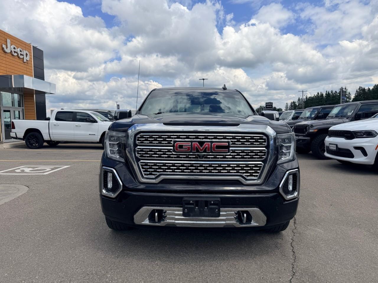 2020 GMC Sierra 1500 4WD Crew Cab 147  Denali Photo