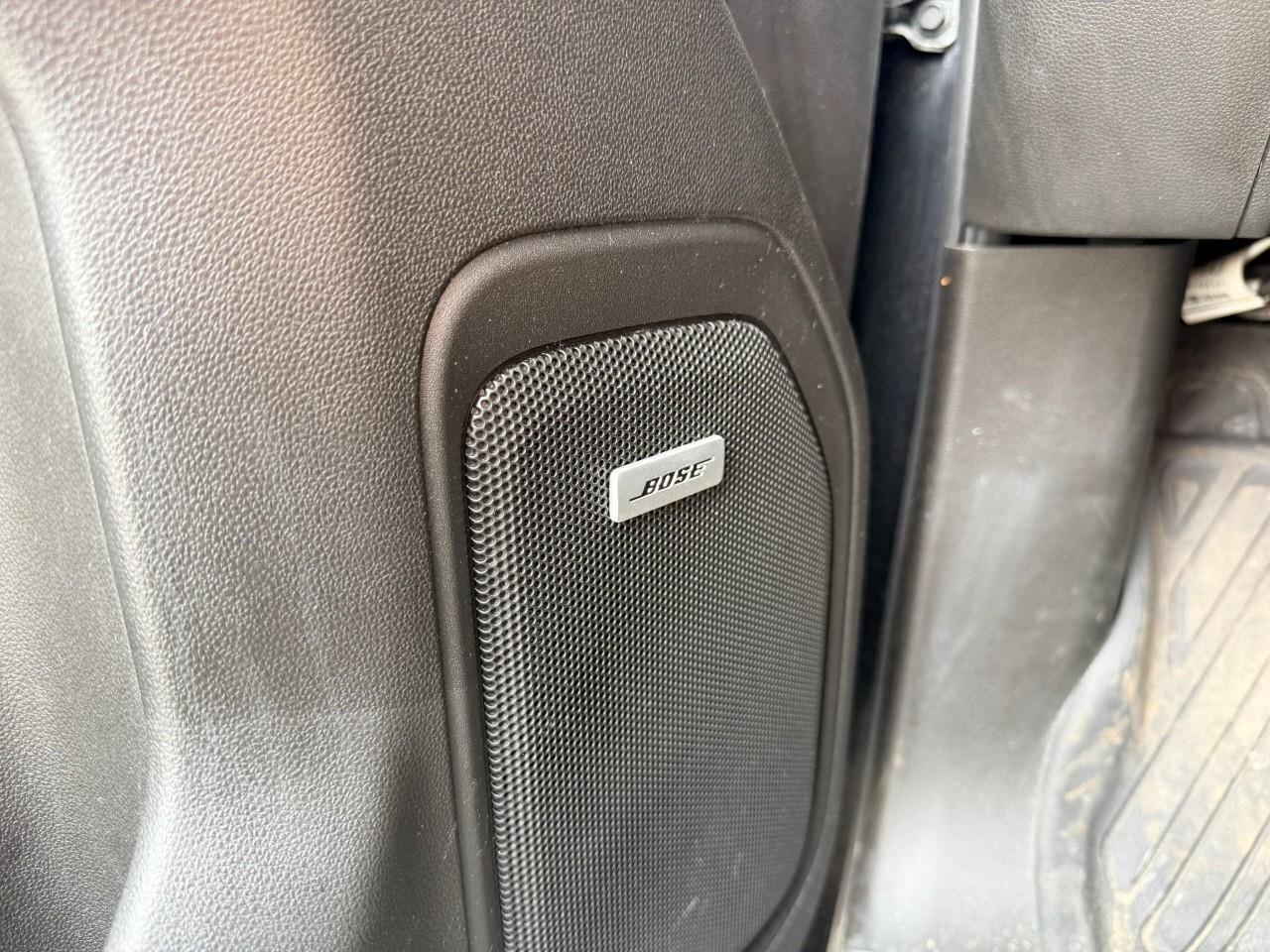 2020 GMC Sierra 1500 4WD Crew Cab 147  Denali Photo