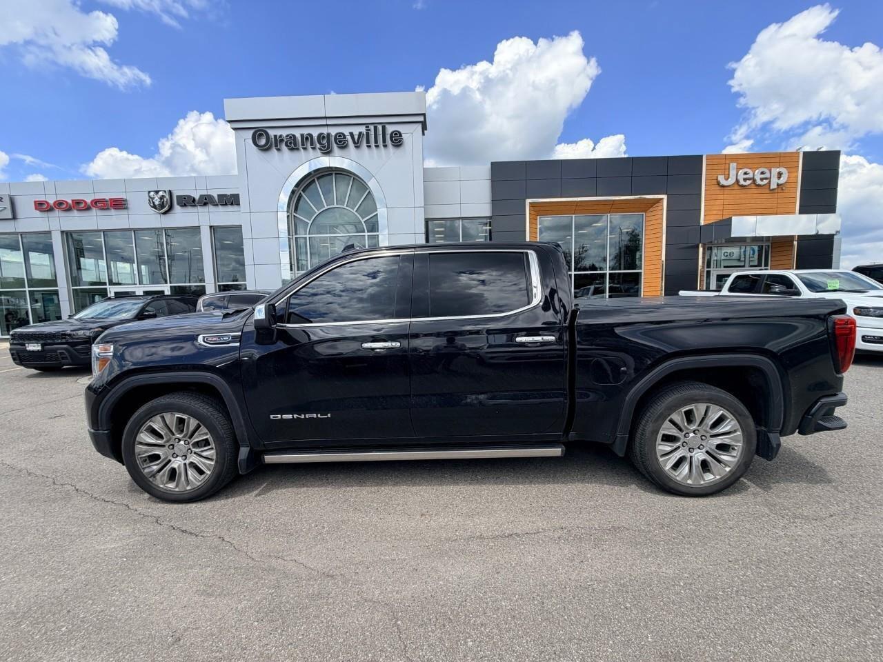 2020 GMC Sierra 1500 4WD Crew Cab 147  Denali Photo3