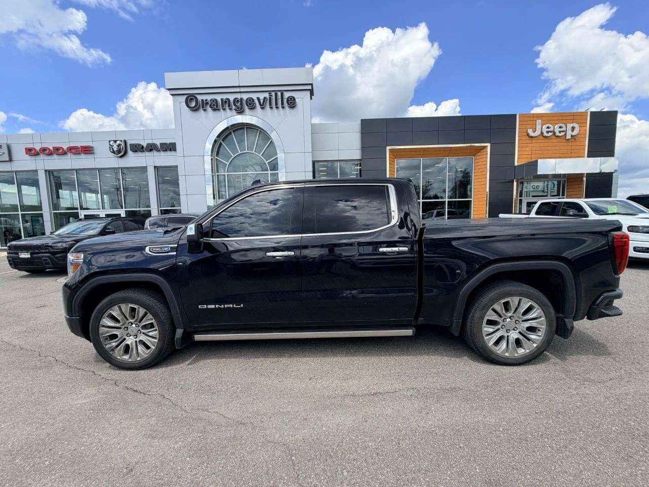 2020 GMC Sierra 1500 DENALI ULTIMATE, 6.2L V8, 4X4, ALLOYS, LEATHER, CERTIFIED PREOWNED! Photo