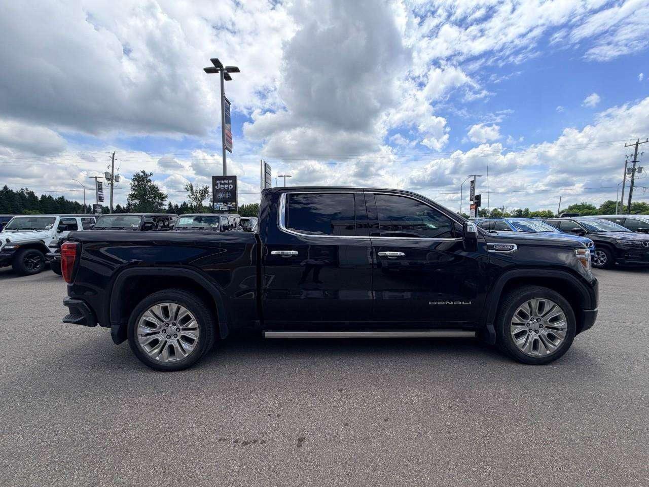 2020 GMC Sierra 1500 DENALI ULTIMATE, 6.2L V8, 4X4, ALLOYS, LEATHER, CERTIFIED PREOWNED! Photo