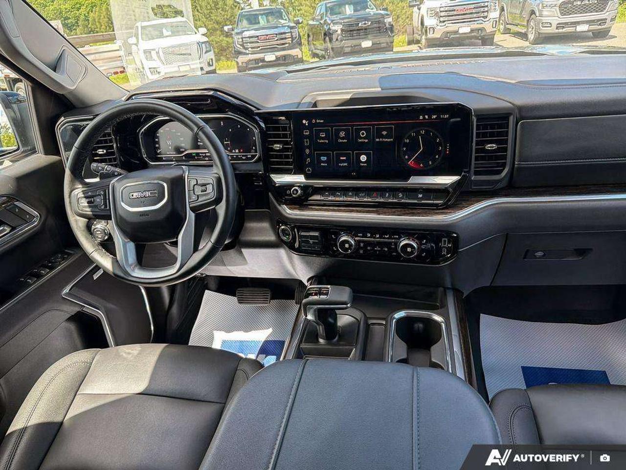 2025 GMC Sierra 1500 Trailer Brake Controller   Remote Start   Heated Seats   Heated Steering Wheel Photo