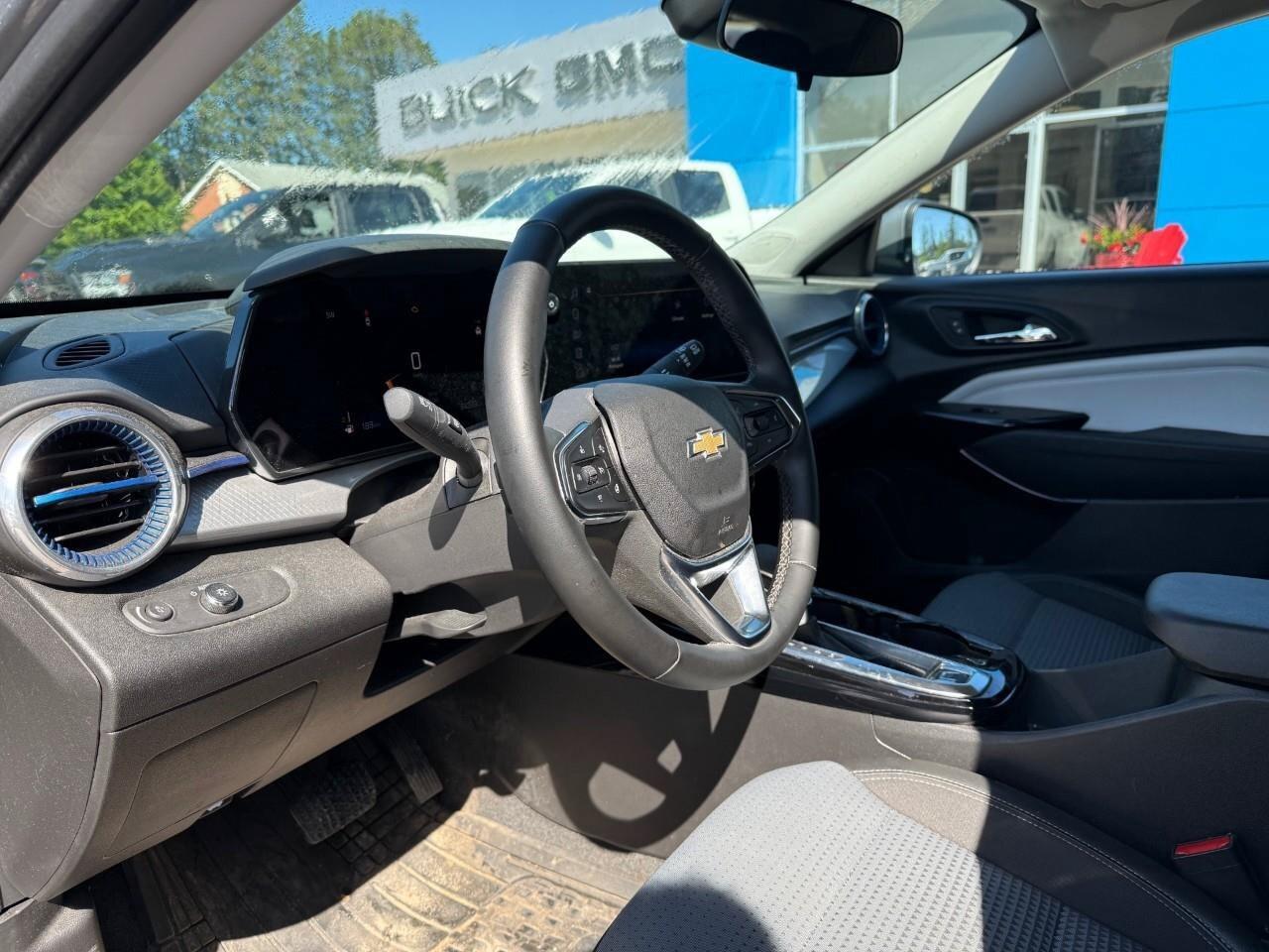 2024 Chevrolet Trax Fwd 4dr Lt Photo