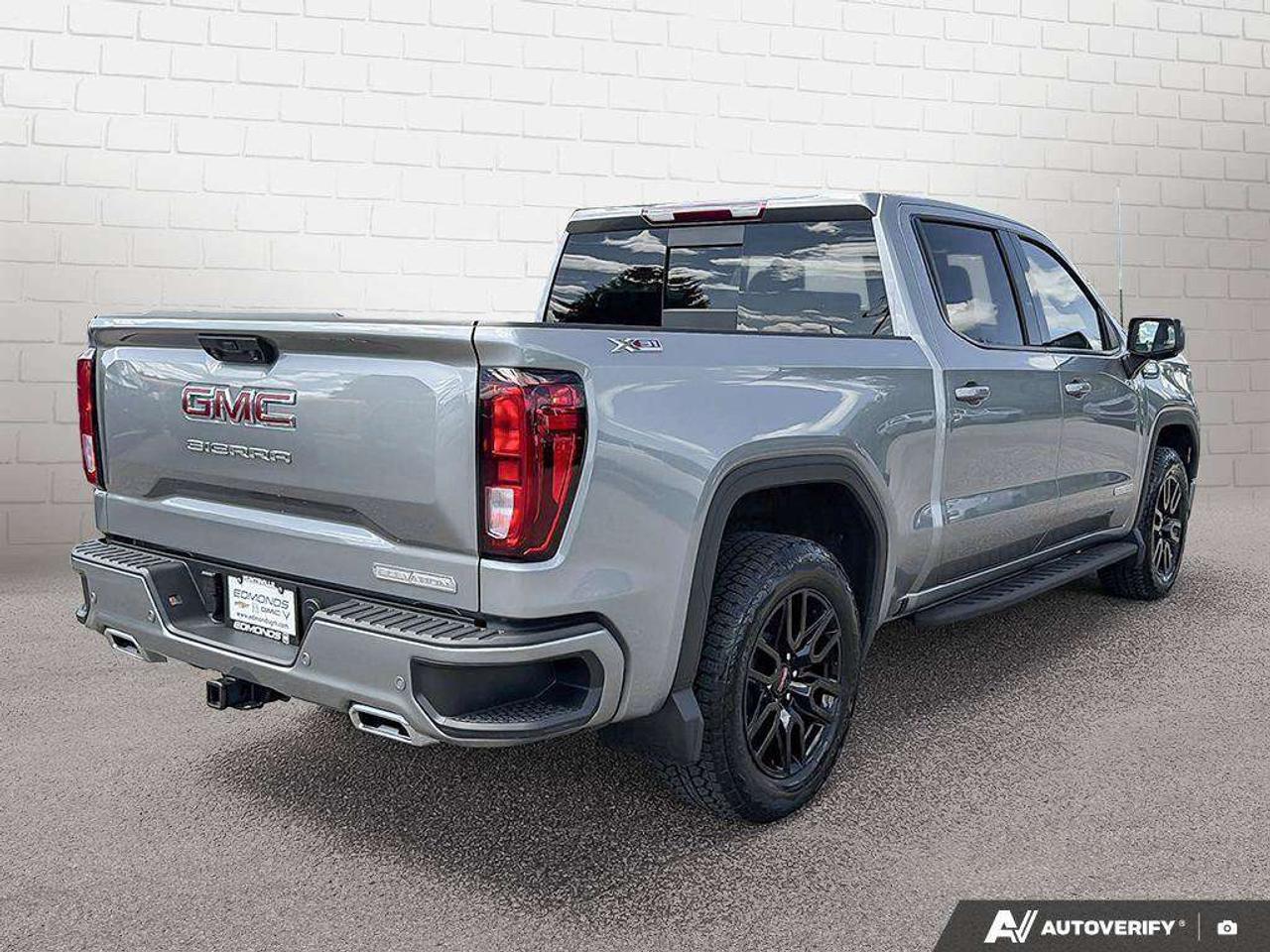 2025 GMC Sierra 1500 Trailer Brake Controller   Remote Start   Heated Seats   Heated Steering Wheel Photo