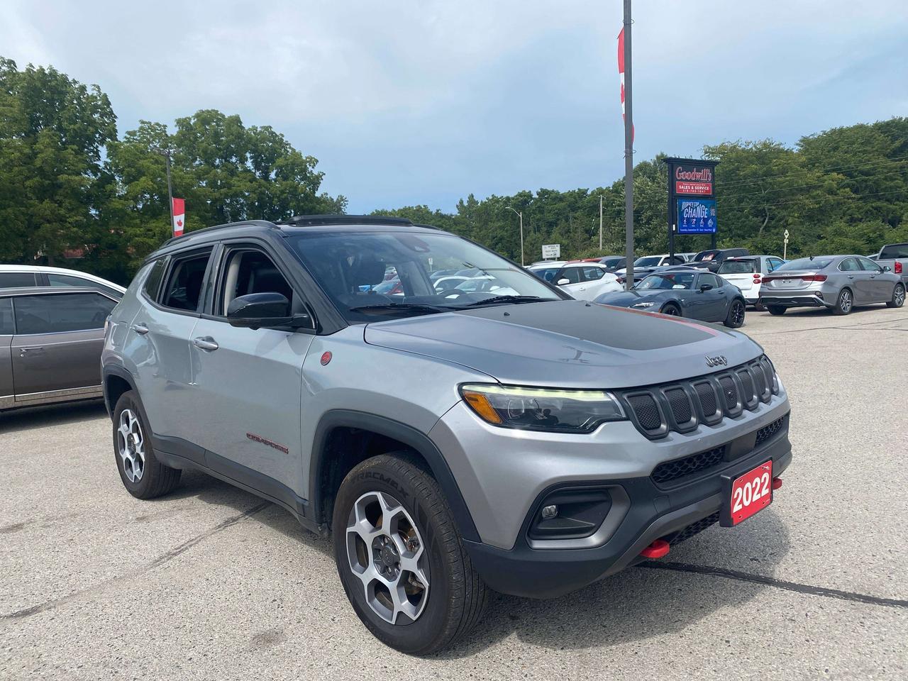 2022 Jeep Compass TRAILHAWK, SUNROOF, REMOTE START, LEATHER! Photo