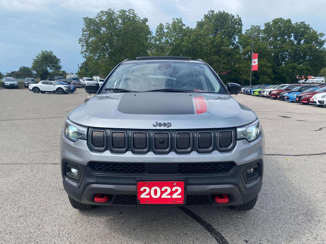 2022 Jeep Compass TRAILHAWK, SUNROOF, REMOTE START, LEATHER! Photo