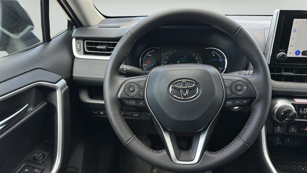 2025 Toyota RAV4 Hybrid  Photo