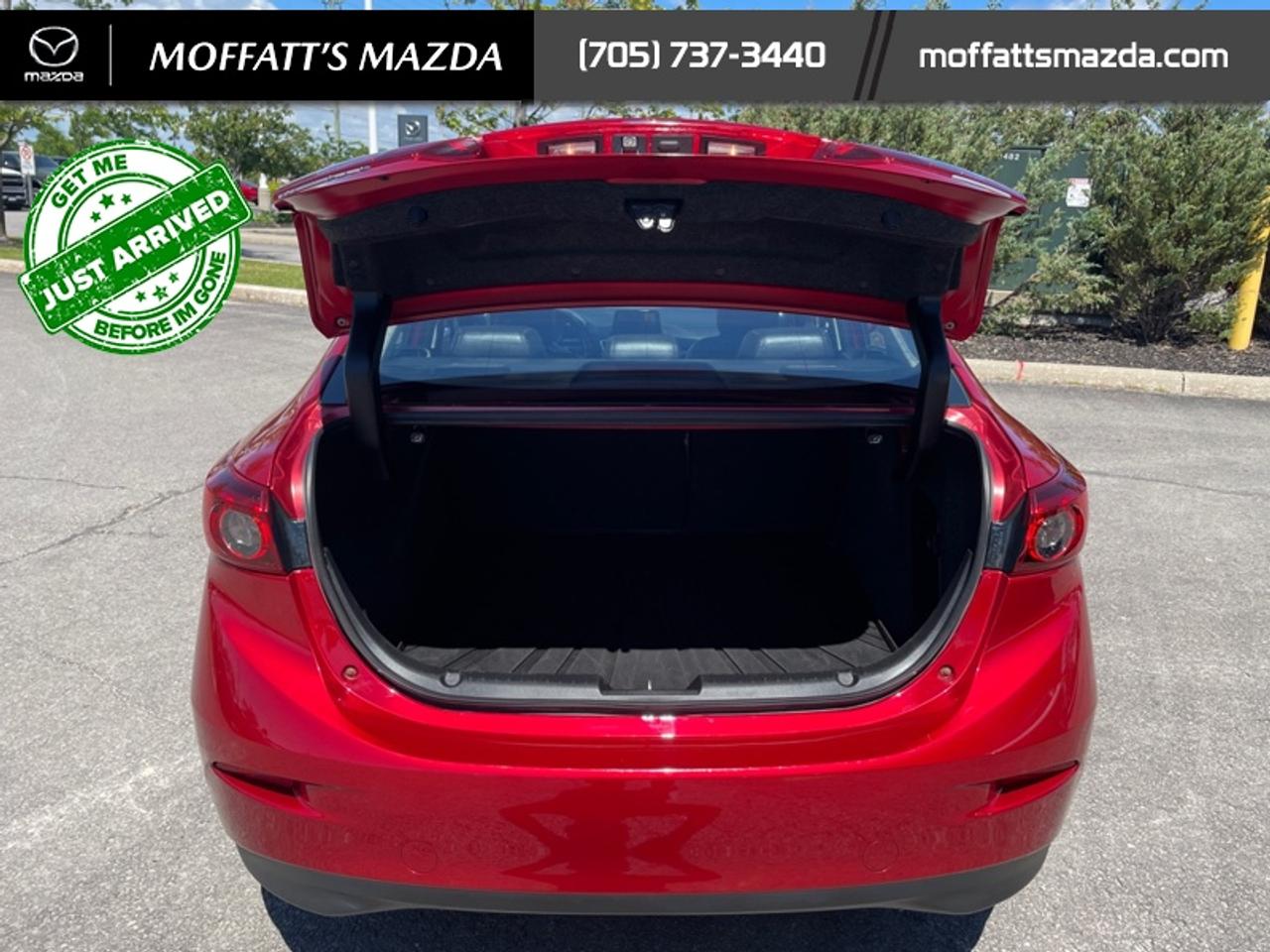 2017 Mazda MAZDA3 GT Photo