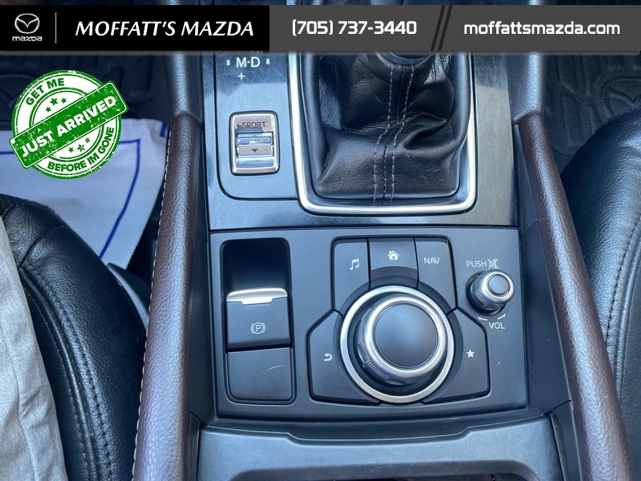 2017 Mazda MAZDA3 GT Photo
