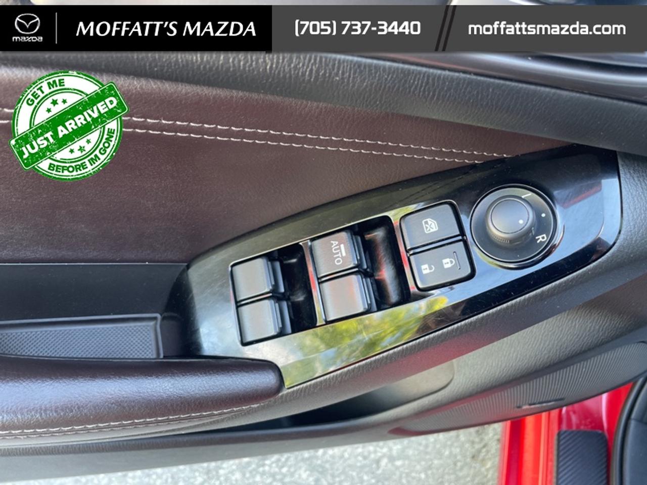 2017 Mazda MAZDA3 GT Photo