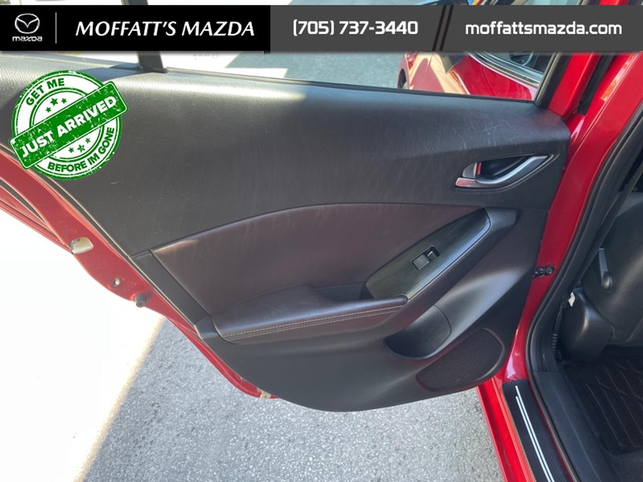 2017 Mazda MAZDA3 GT Photo