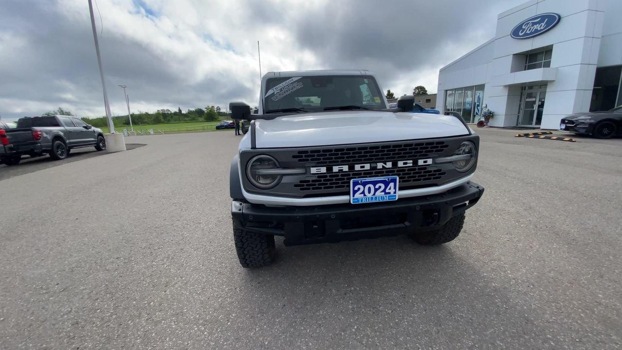 2024 Ford Bronco Badlands Photo2