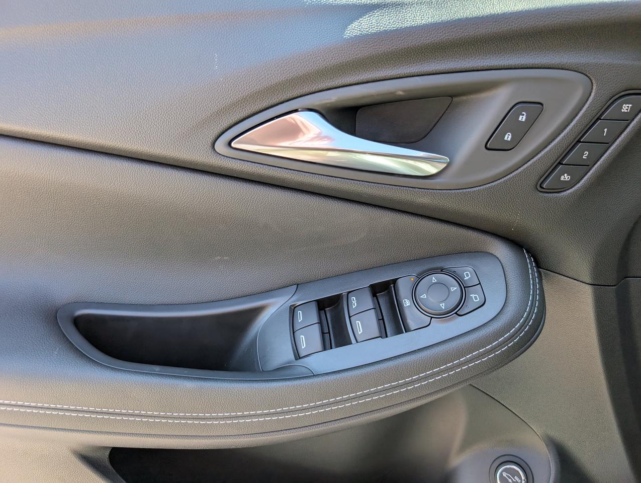 2026 Buick Encore GX Avenir Photo