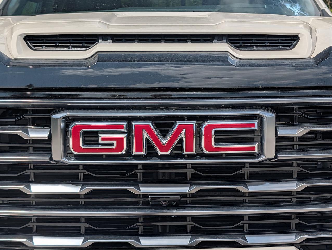 2026 GMC SIERRA 2500HD AT4 Photo