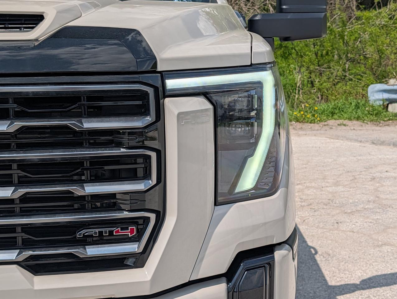 2026 GMC SIERRA 2500HD AT4 Photo