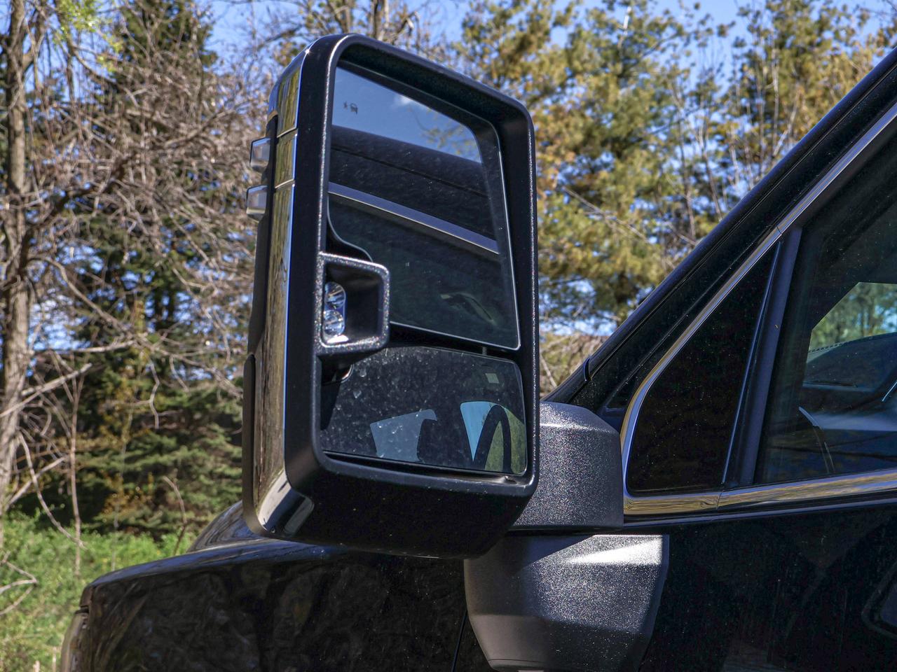 2025 GMC Sierra 3500HD Denali Photo