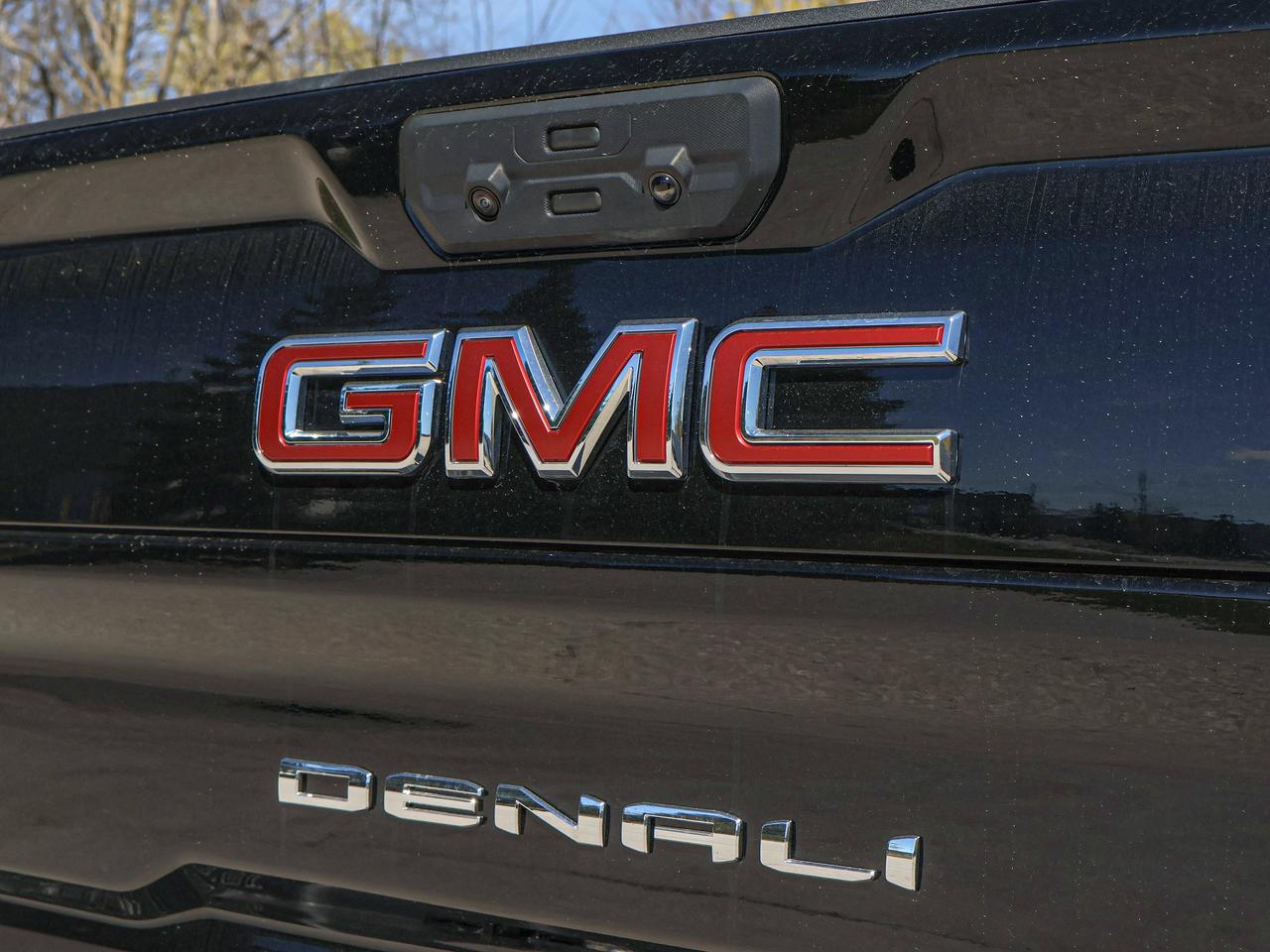 2025 GMC Sierra 3500HD Denali Photo