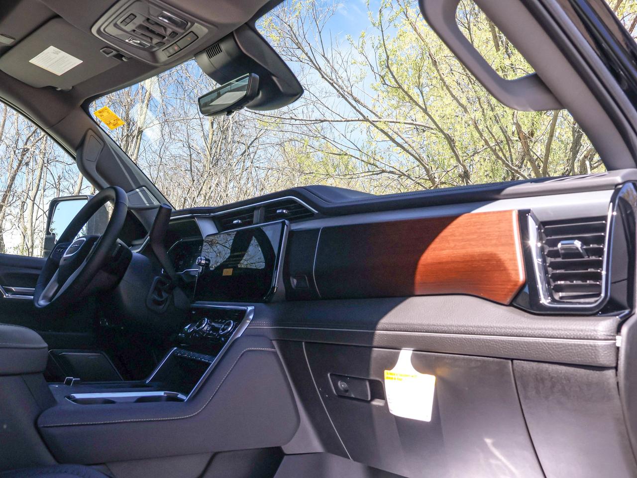 2025 GMC Sierra 3500HD Denali Photo