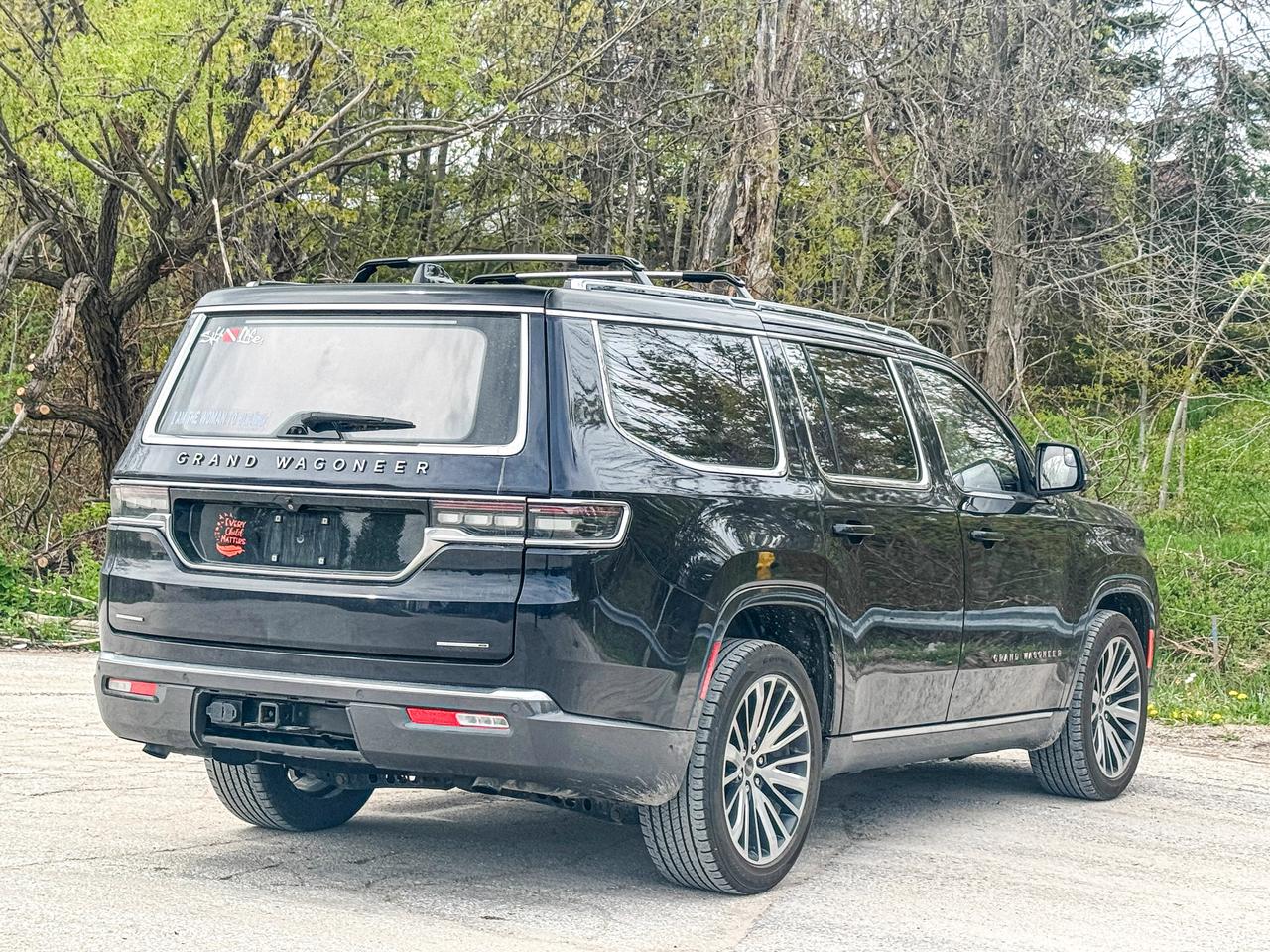2022 Jeep Grand Wagoneer Series III Photo