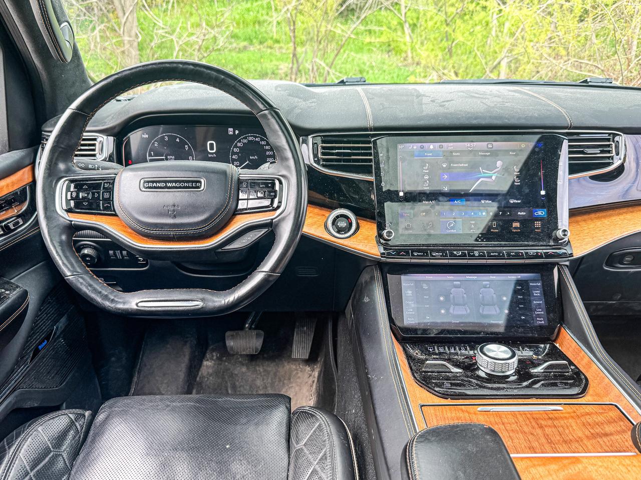 2022 Jeep Grand Wagoneer Series III Photo