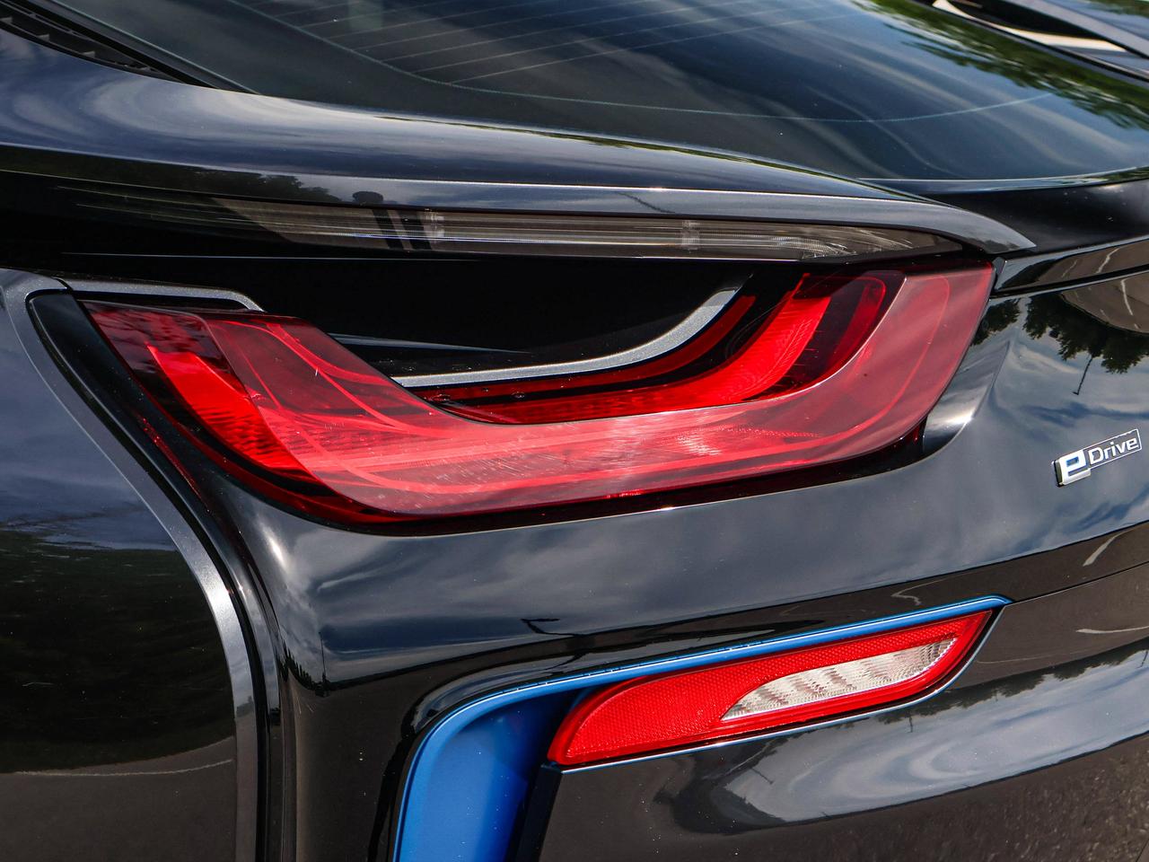2015 BMW i8  Photo