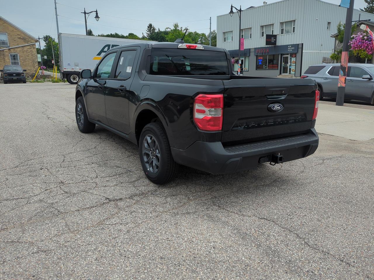 2026 Ford Maverick XLT Supercrew AWD Photo3