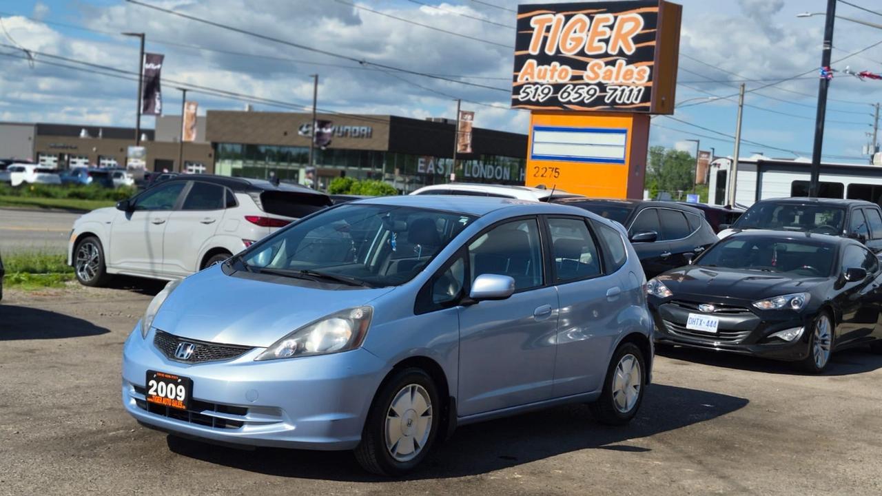 2009 Honda Fit LX, HATCH, AUTO, ALLOYS, RELIABLE, CERTIFIED - Photo #1