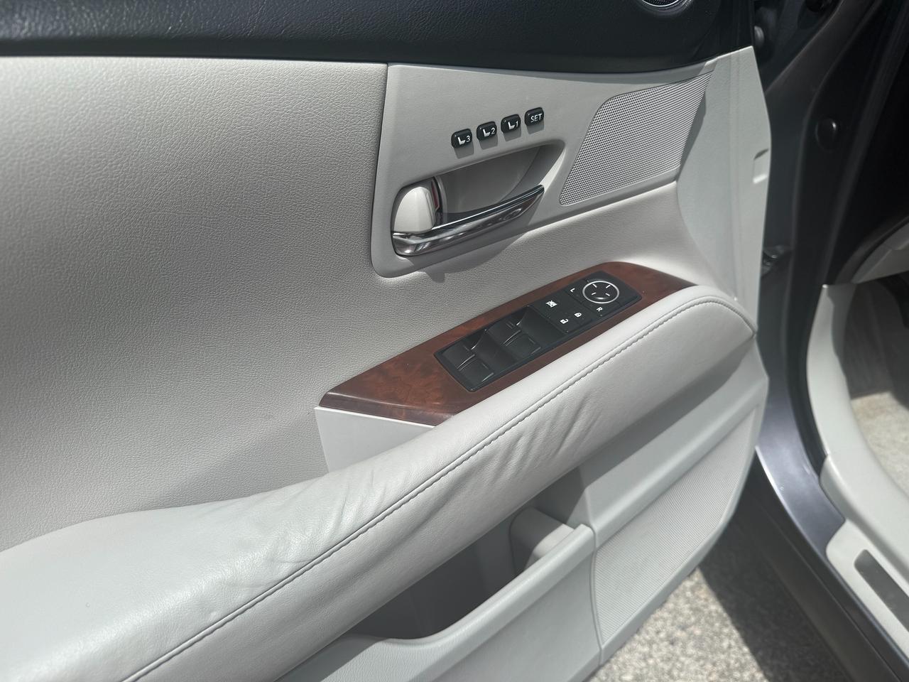 2012 Lexus RX 350 AWD.BACK UP CAMERA.BLUETOOTH.CERTIFIED! Photo