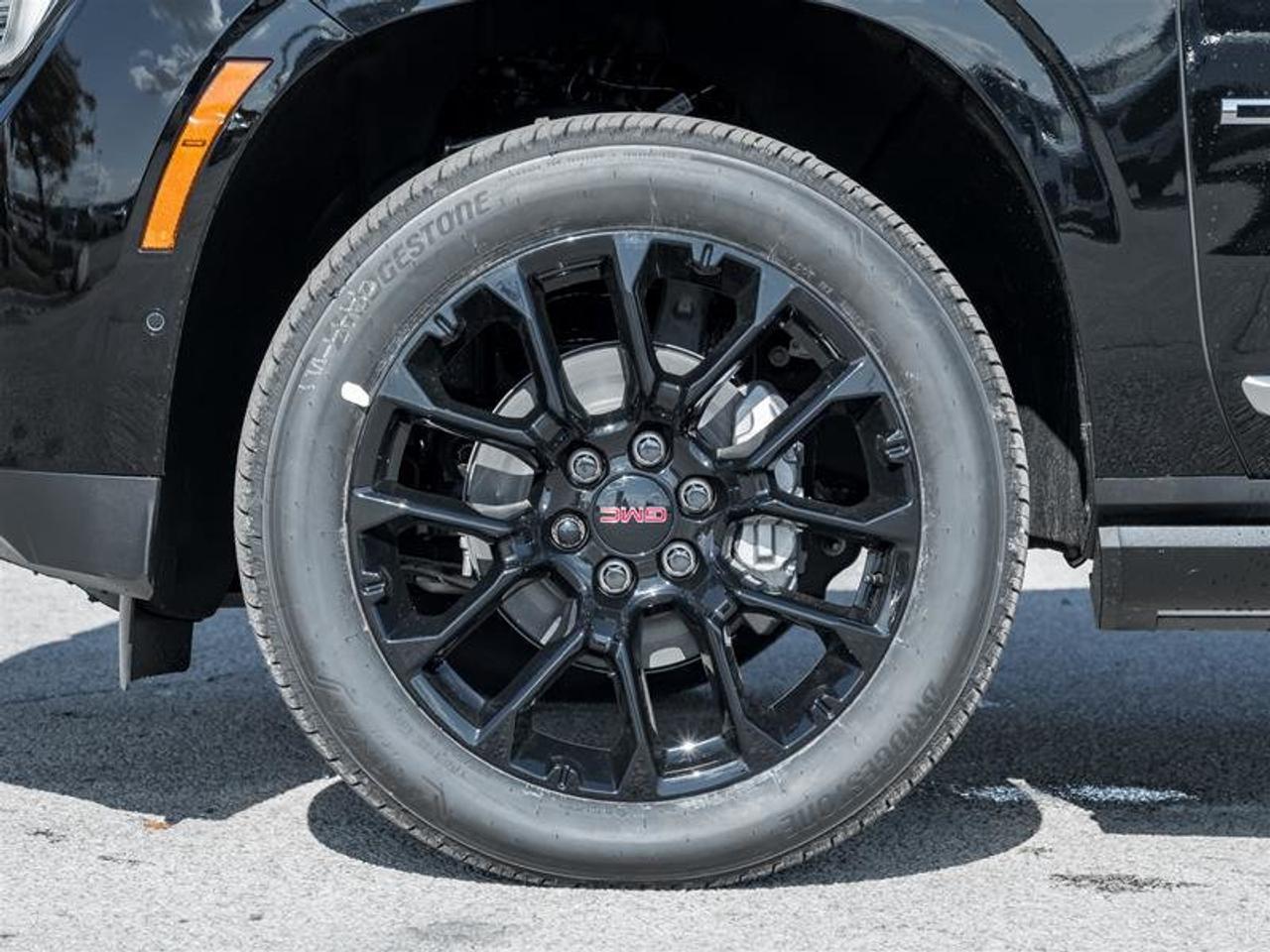 2026 GMC YUKON DENALI 4WD  Photo