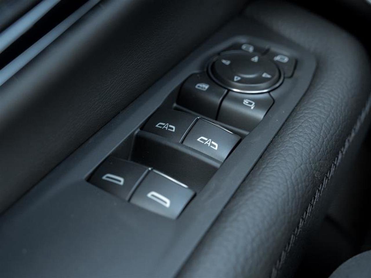 2026 GMC YUKON DENALI 4WD  Photo
