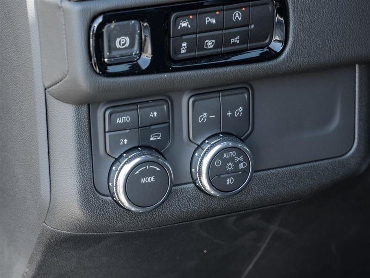 2026 GMC YUKON DENALI 4WD  Photo