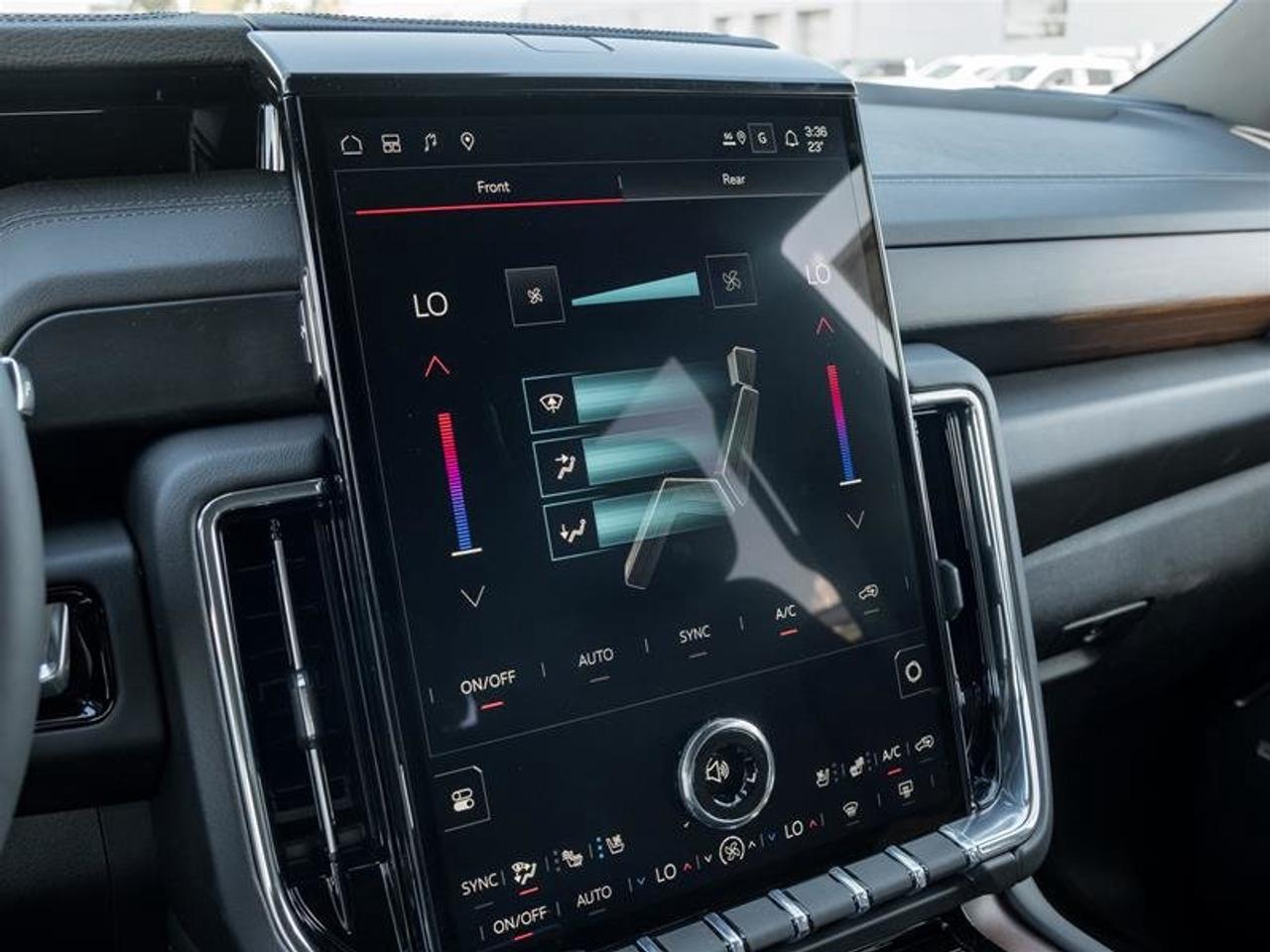 2026 GMC YUKON DENALI 4WD  Photo