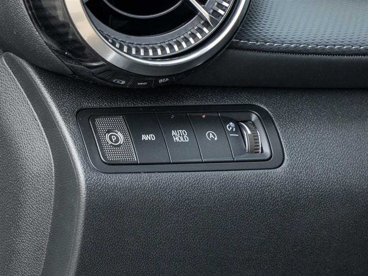 2027 Chevrolet Equinox LT Photo