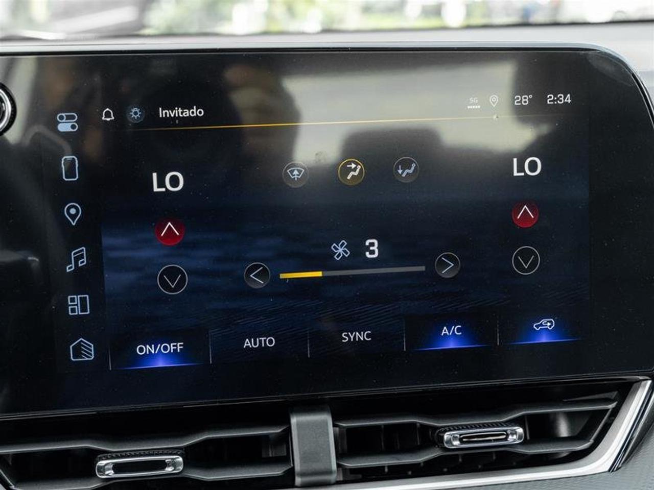 2027 Chevrolet Equinox LT Photo