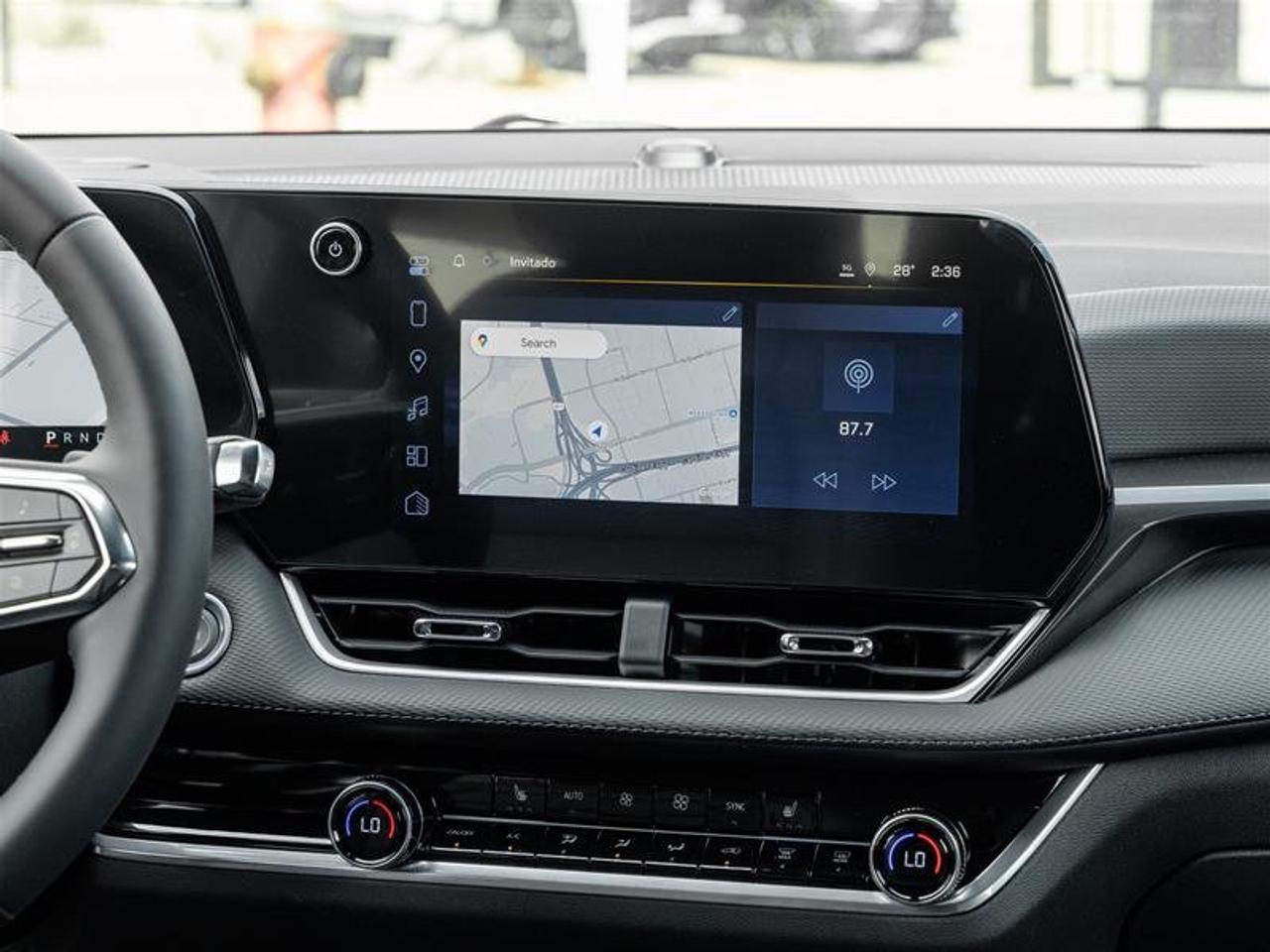 2027 Chevrolet Equinox LT Photo