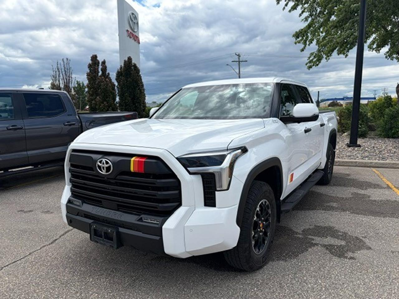 2025 Toyota Tundra CREWMAX RALLY PACKAGE Photo0