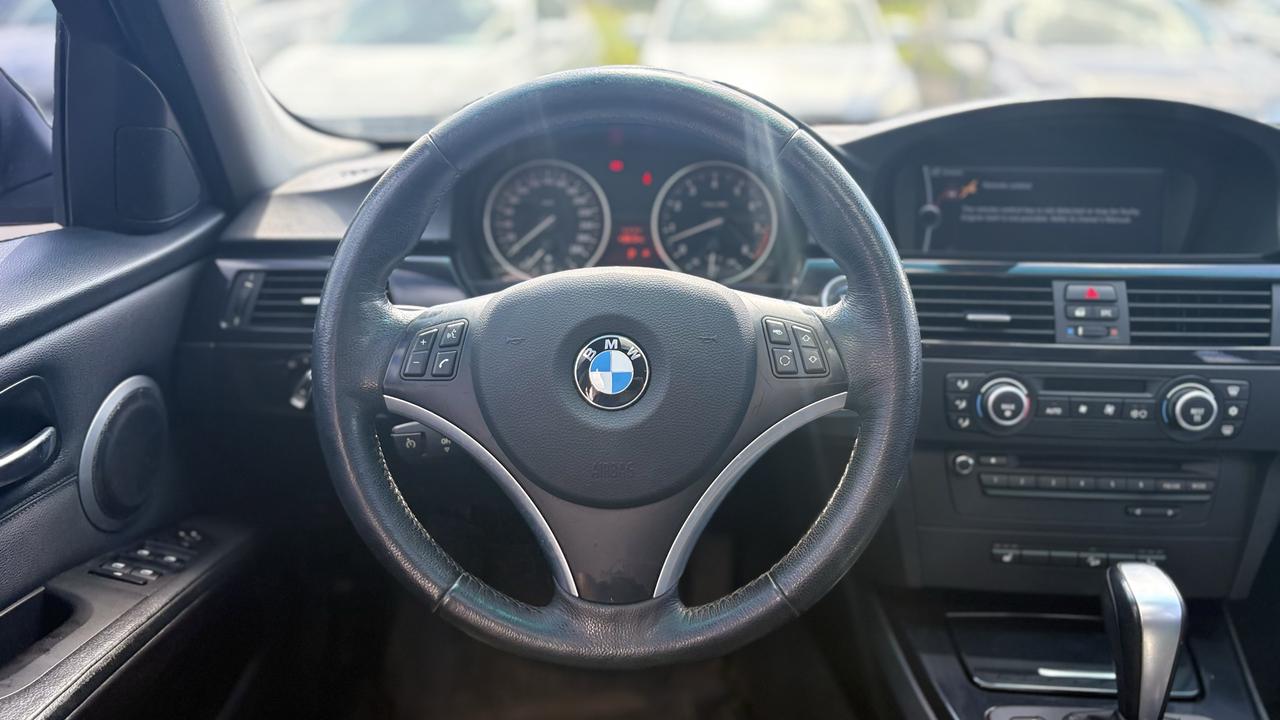 2009 BMW 3 Series 335i xDrive Photo