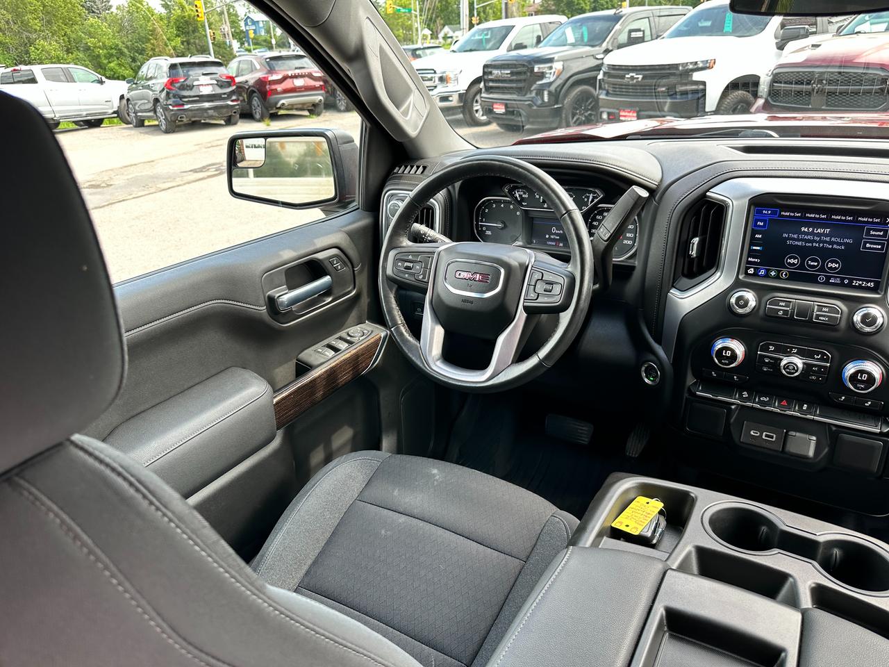 2022 GMC Sierra 1500 Elevation4X4 CREW HTD-Cloth XM CarPlay RemoteStart Photo