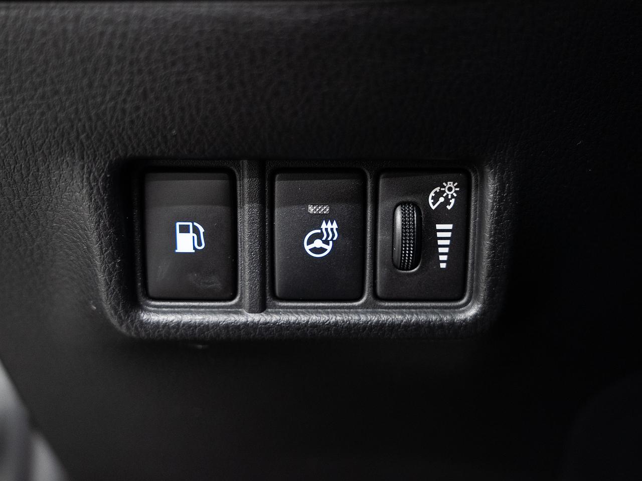 2022 Toyota C-HR XLE PREMIUM | BSM | ACC | Heated Seats | CarPlay