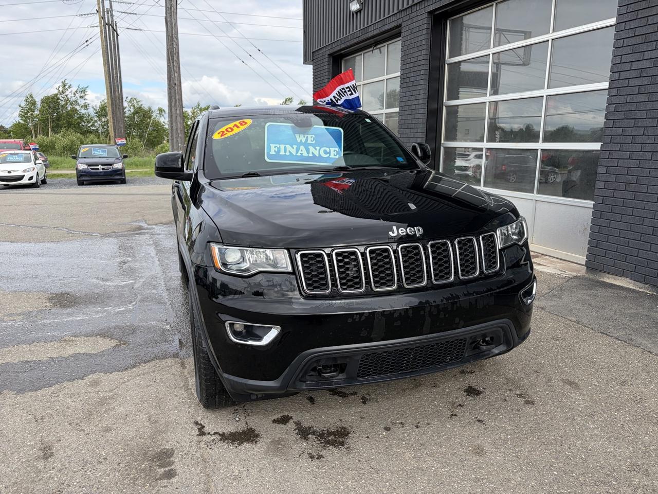 2018 Jeep Grand Cherokee LAREDO 4WD Photo