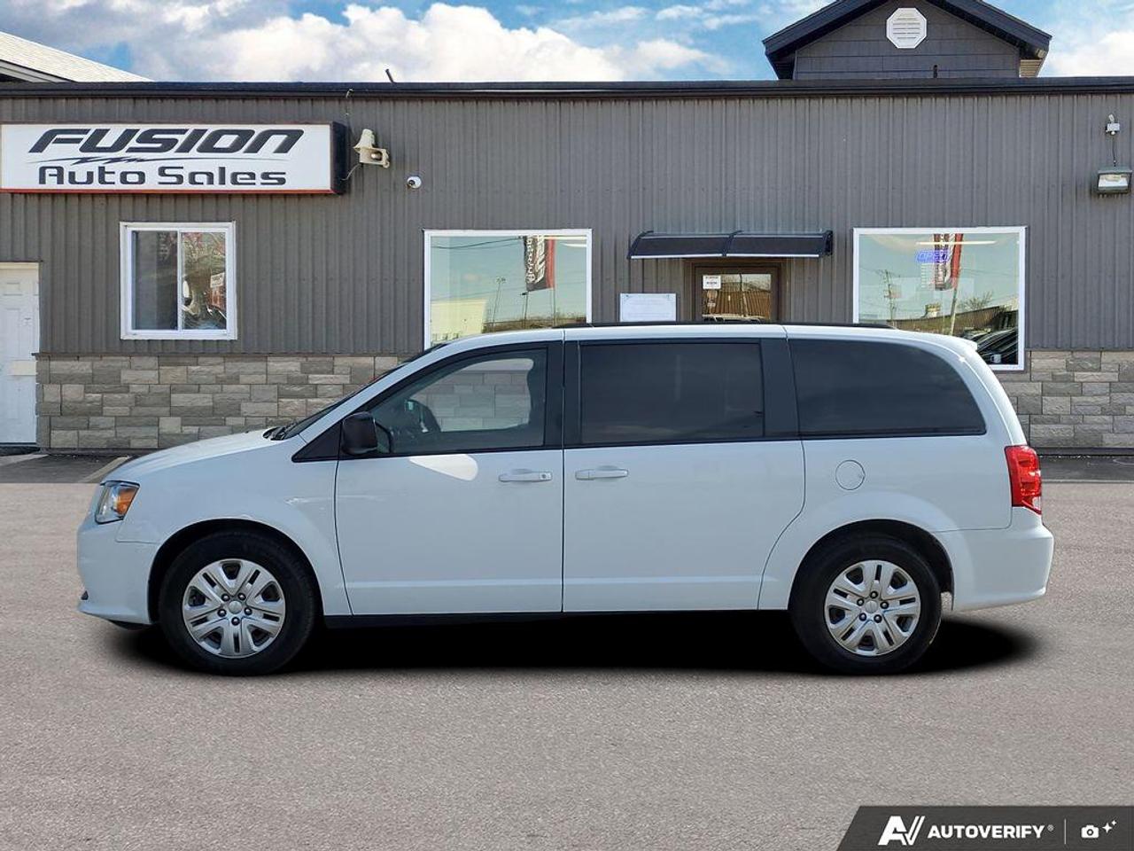 2018 Dodge Grand Caravan SXT-STO-N-GO-BACK UP CAMERA Photo