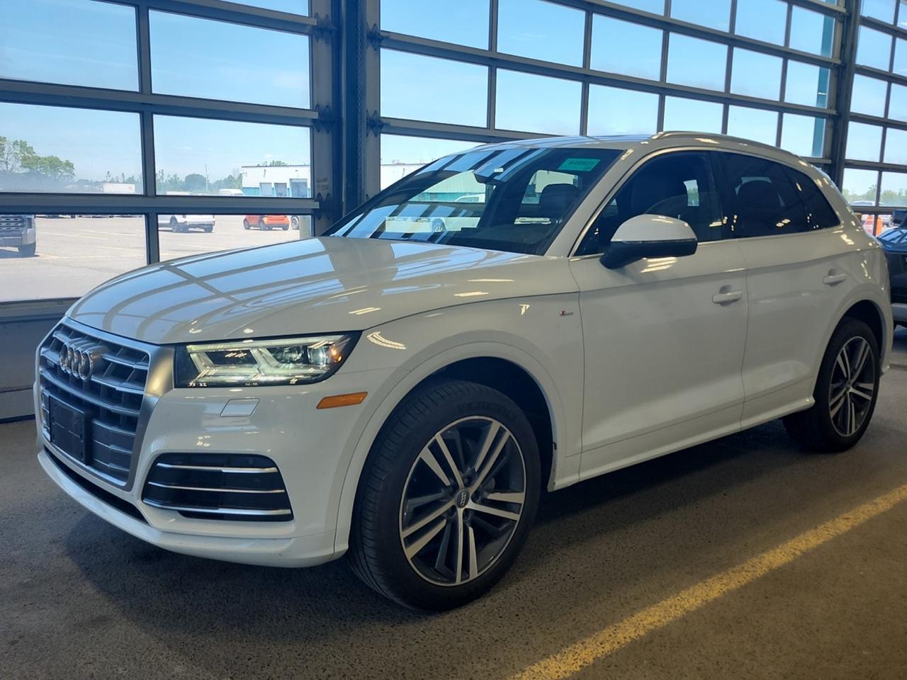2020 Audi Q5 Progressiv - LOW KM! S-LINE PKG, PANO ROOF, CLEAN! Photo