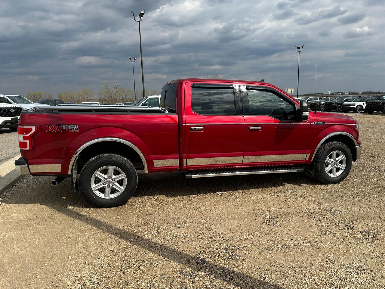 2019 Ford F-150 XLT Photo5
