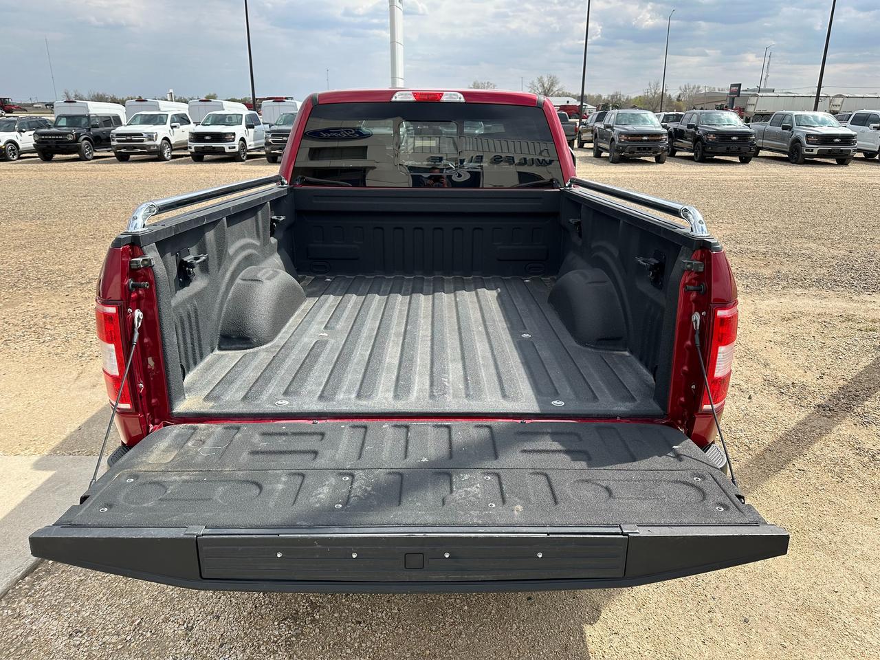 2019 Ford F-150 XLT Photo5