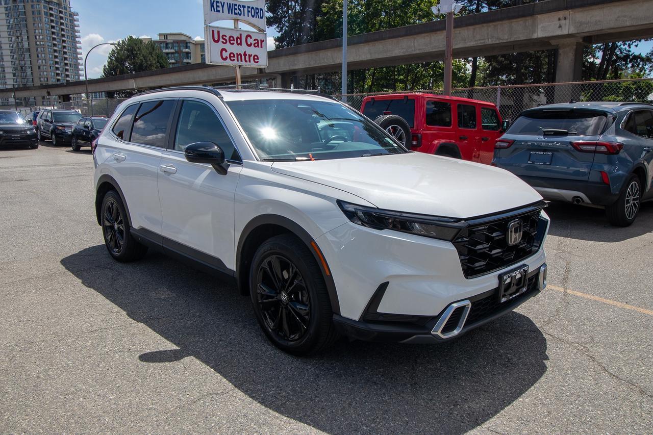 2024 Honda CR-V Hybrid Touring AWD Photo3