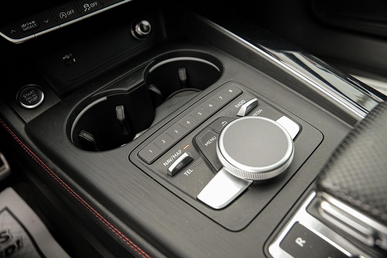 2019 Audi A4 Progressiv Photo