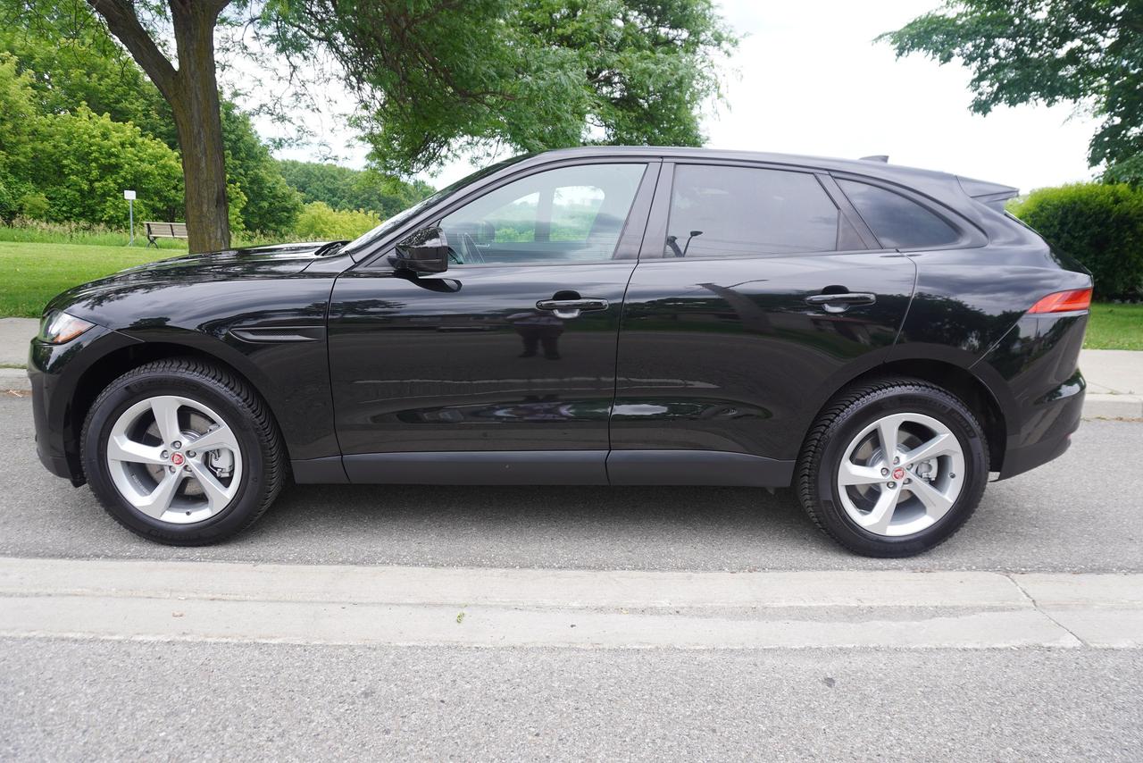 2017 Jaguar F-PACE 35t PREMIUM / SUPERCHARGED V6 / BOLD / IMMACULATE Photo3